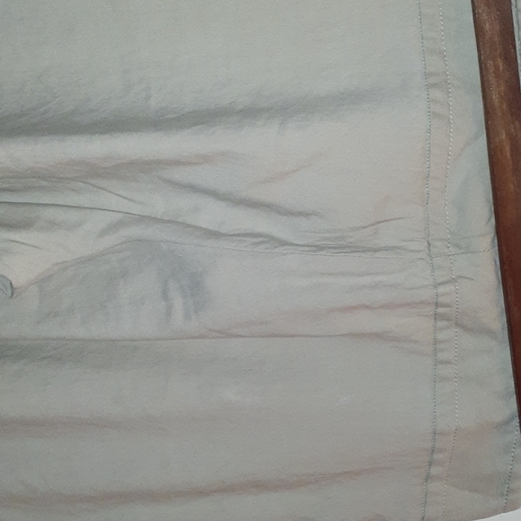 Tan pants - Picture 3 of 3